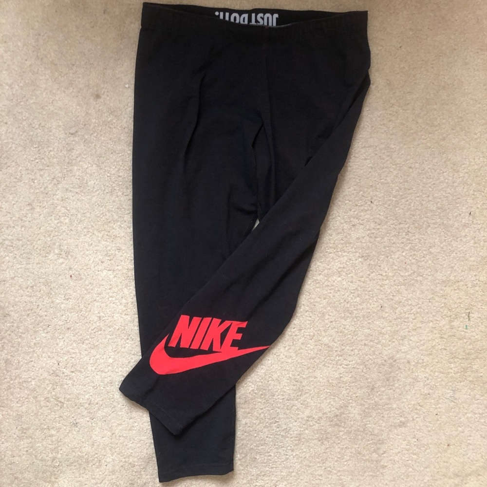 Crop Nike Leggings